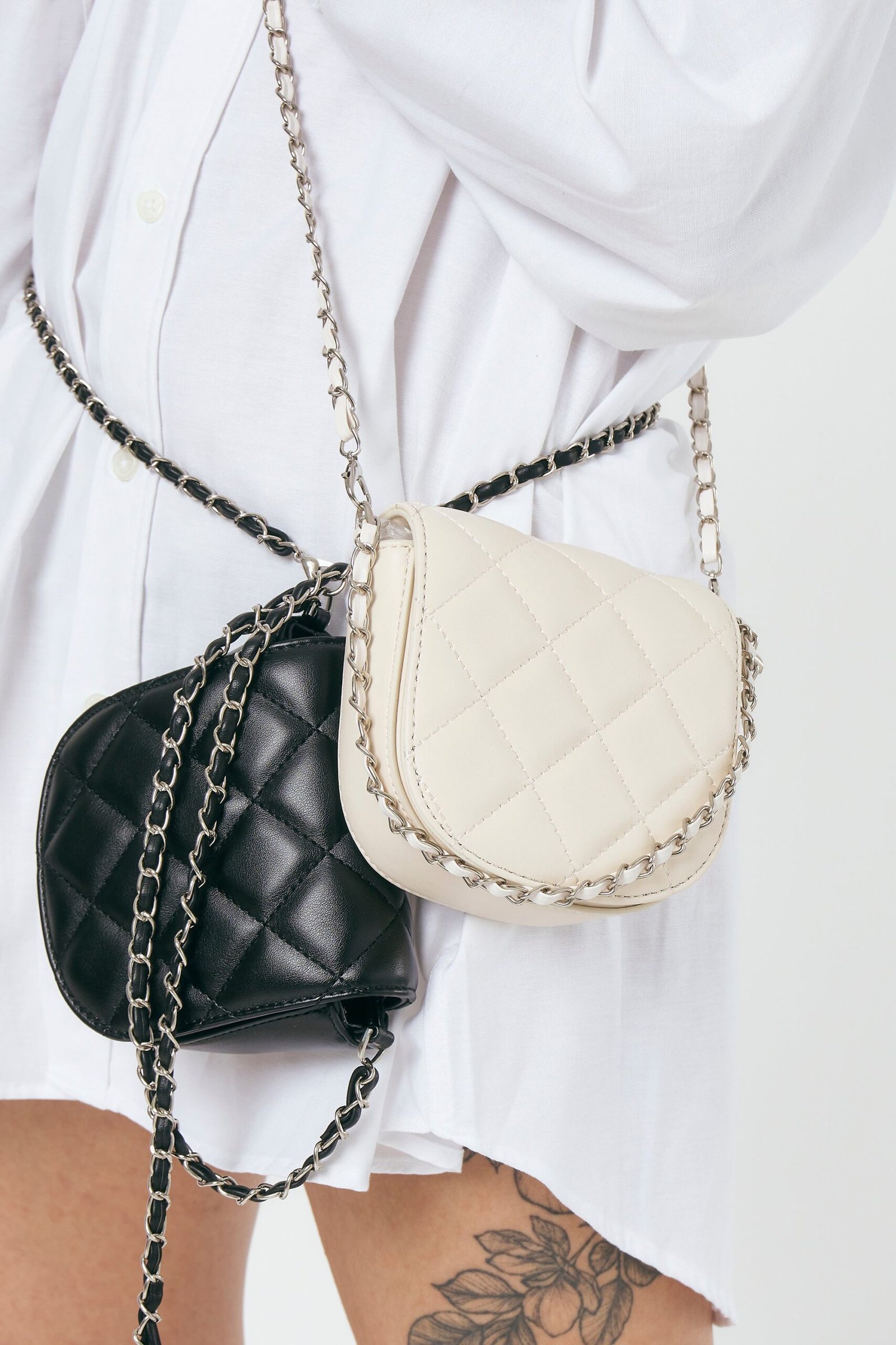 Multi-wayChainCoinPurse.jpg Multi-way Chain Coin Purse - Image 1